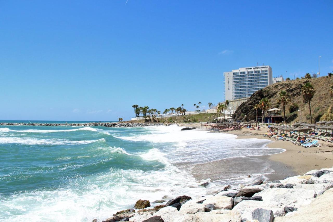 Aloha Playa Apartment With Ocean Views And Pools Benalmádena Eksteriør bilde